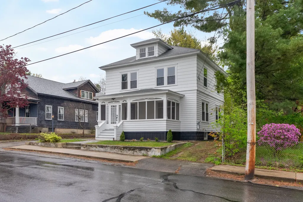 12 Emerson Street Sanford ME 04073