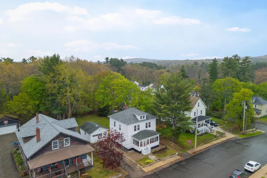 12 Emerson Street Sanford ME 04073