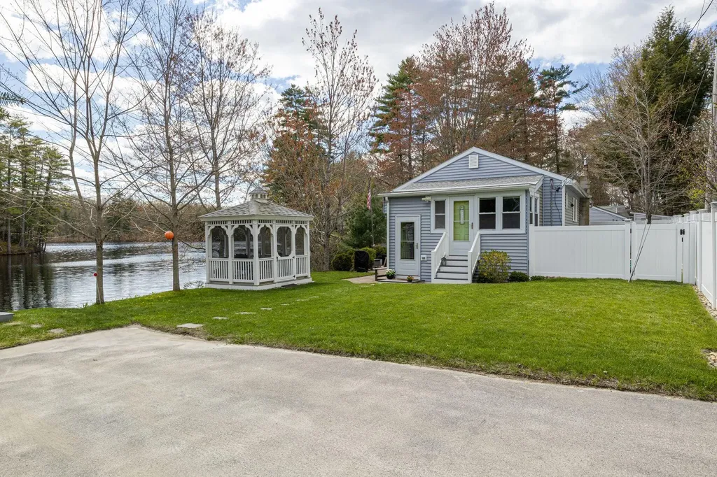 296 Wadleigh Pond Road Lyman ME 04002