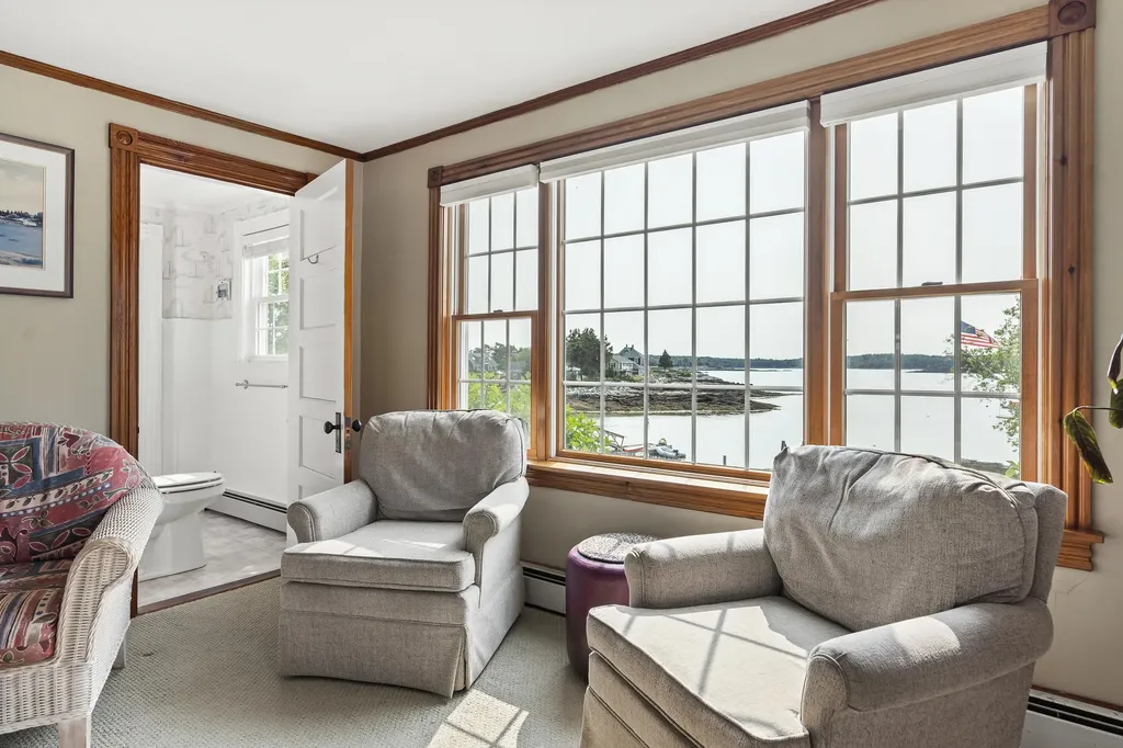 1 Fish Point Road Bristol ME 04554
