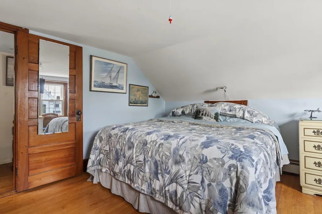 1 Fish Point Road Bristol ME 04554
