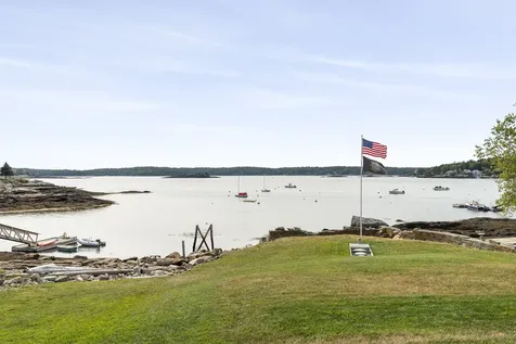 1 Fish Point Road Bristol ME 04554