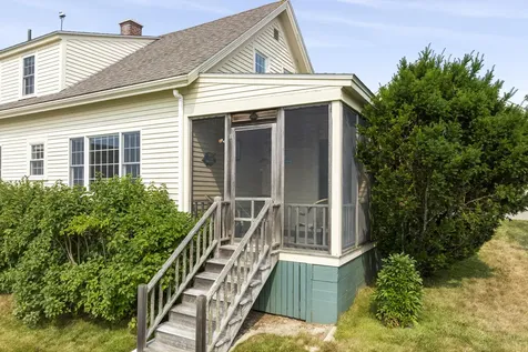 1 Fish Point Road Bristol ME 04554