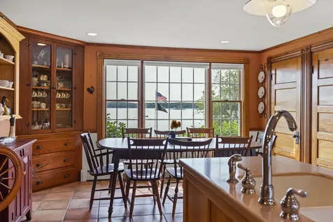 1 Fish Point Road Bristol ME 04554