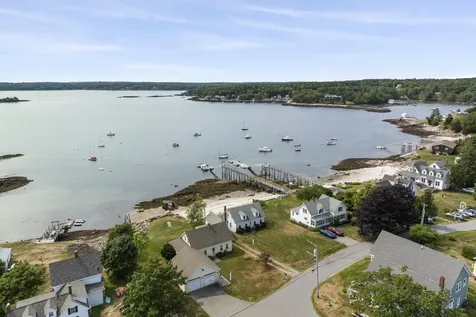 1 Fish Point Road Bristol ME 04554