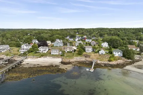 1 Fish Point Road Bristol ME 04554