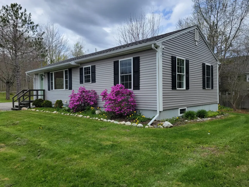 4 Bayview Street Searsport ME 04974