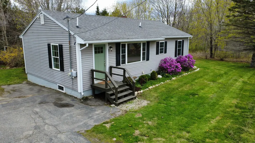 4 Bayview Street Searsport ME 04974