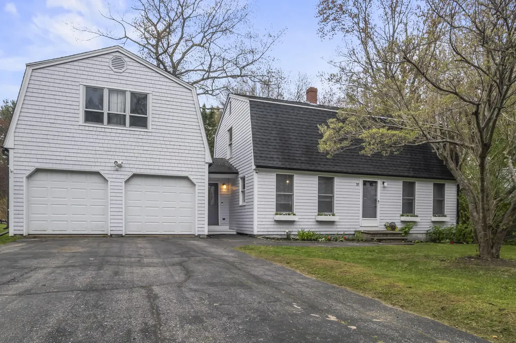 35 Buttonwood Road South Berwick ME 03908