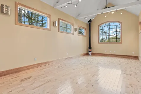 11 Sunset Avenue Lisbon ME 04252