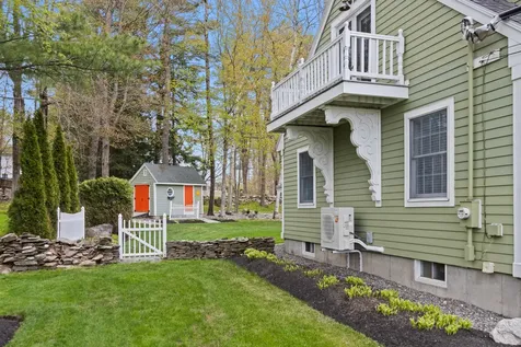 11 Sunset Avenue Lisbon ME 04252
