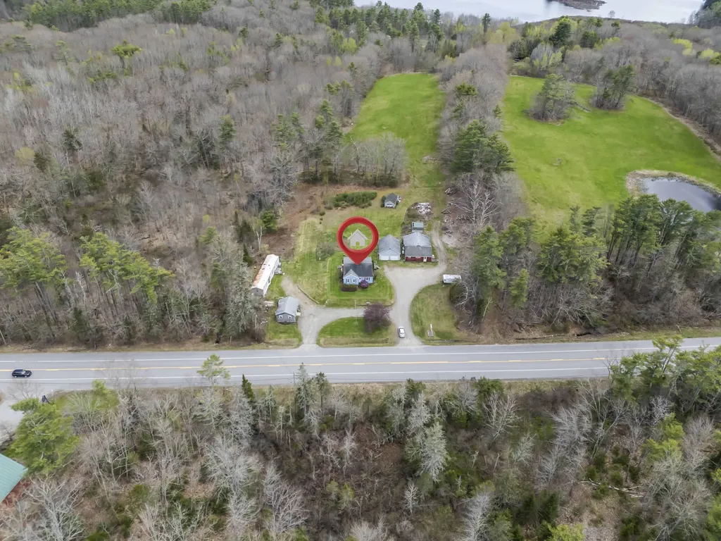 8 Us Highway 1 Nobleboro ME 04555