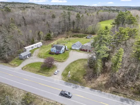 8 Us Highway 1 Nobleboro ME 04555