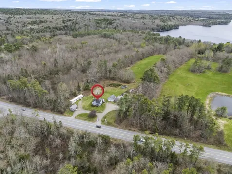 8 Us Highway 1 Nobleboro ME 04555