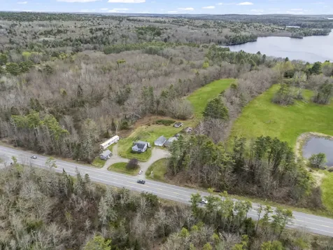 8 Us Highway 1 Nobleboro ME 04555