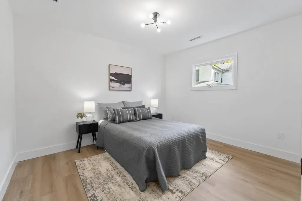 31 Main Street Kittery ME 03904