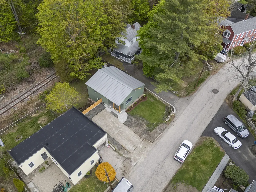 31 Main Street Kittery ME 03904