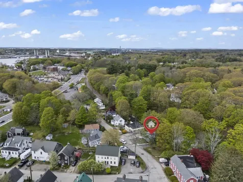 31 Main Street Kittery ME 03904