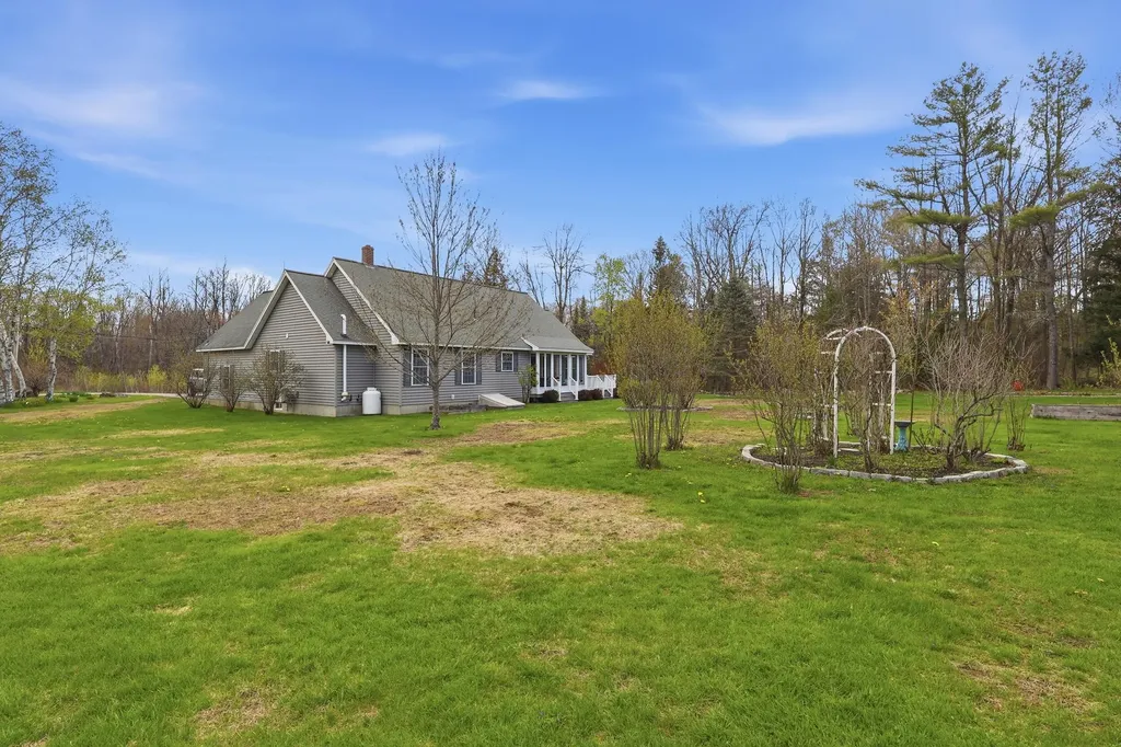 46 Longwood Drive Gardiner ME 04345