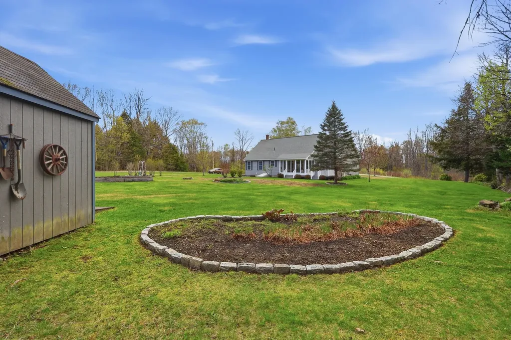 46 Longwood Drive Gardiner ME 04345