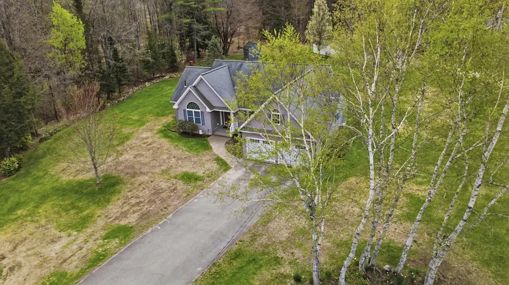 46 Longwood Drive Gardiner ME 04345