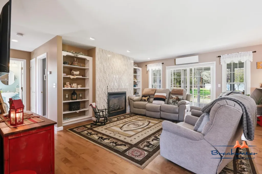 46 Longwood Drive Gardiner ME 04345