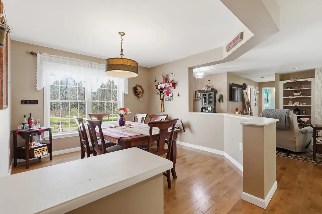 46 Longwood Drive Gardiner ME 04345