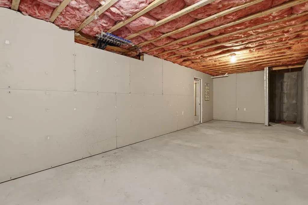 46 Longwood Drive Gardiner ME 04345