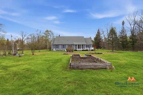 46 Longwood Drive Gardiner ME 04345