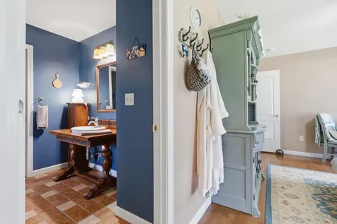 46 Longwood Drive Gardiner ME 04345