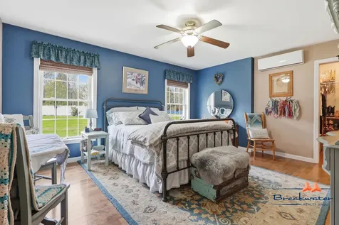 46 Longwood Drive Gardiner ME 04345