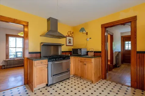 106 Washington Street Camden ME 04843