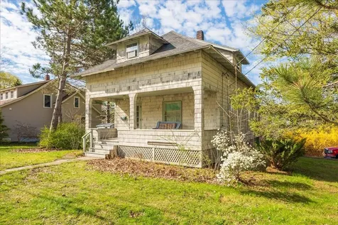 106 Washington Street Camden ME 04843