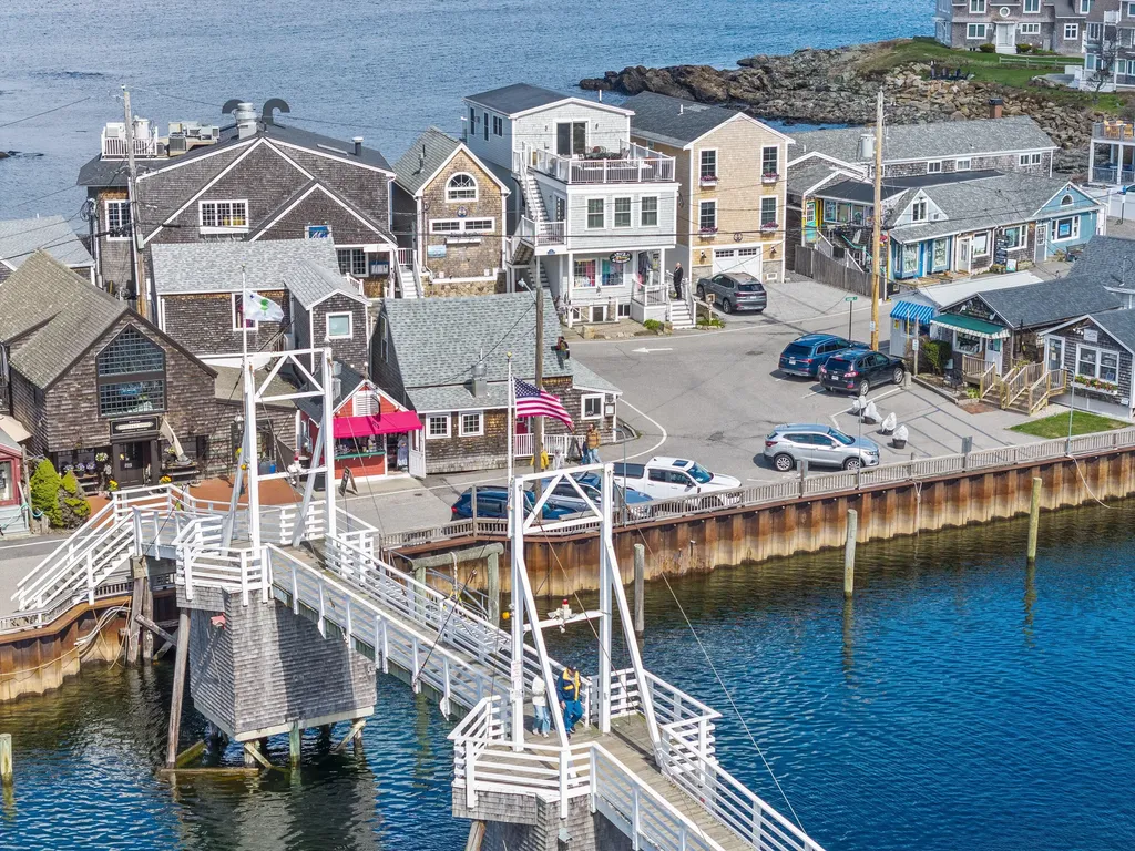 113115,117 Perkins Cove Road Ogunquit ME 03907