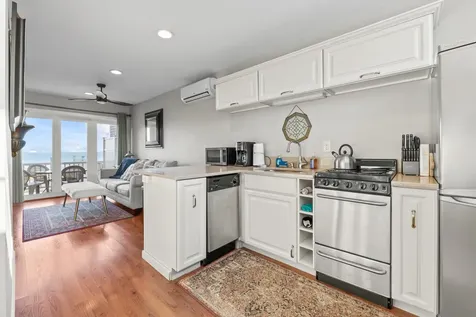 113115,117 Perkins Cove Road Ogunquit ME 03907