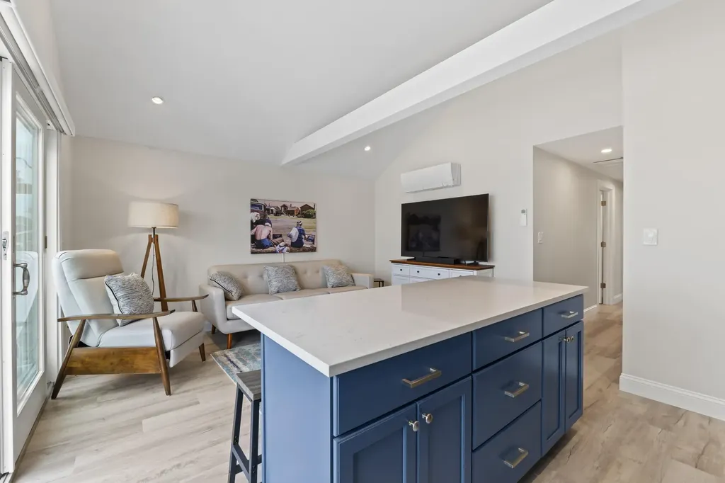 117 Perkins Cove Road Ogunquit ME 03907