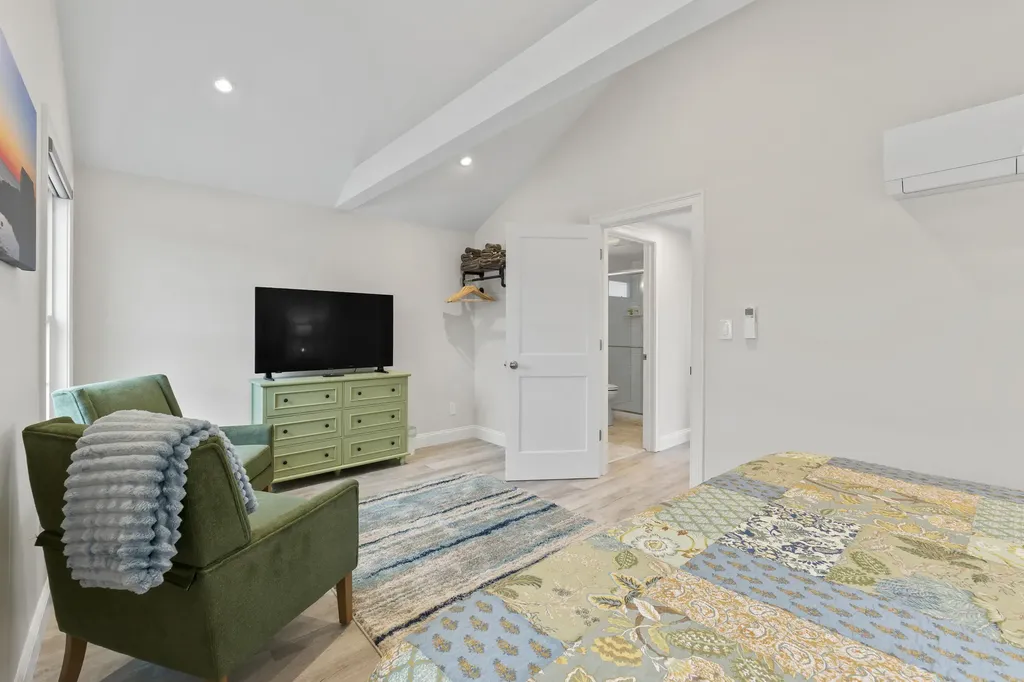 117 Perkins Cove Road Ogunquit ME 03907