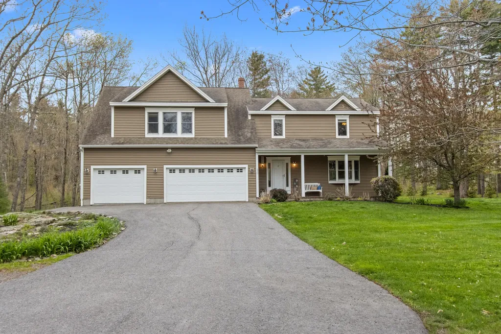20 Ledgewood Drive Portland ME 04105