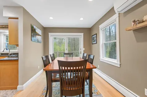 20 Ledgewood Drive Portland ME 04105