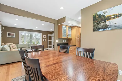 20 Ledgewood Drive Portland ME 04105