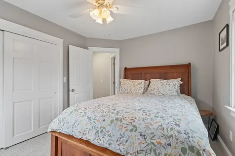 20 Ledgewood Drive Portland ME 04105