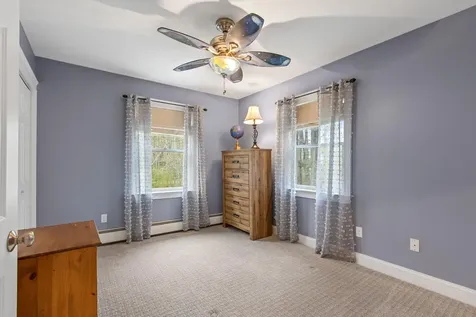 20 Ledgewood Drive Portland ME 04105