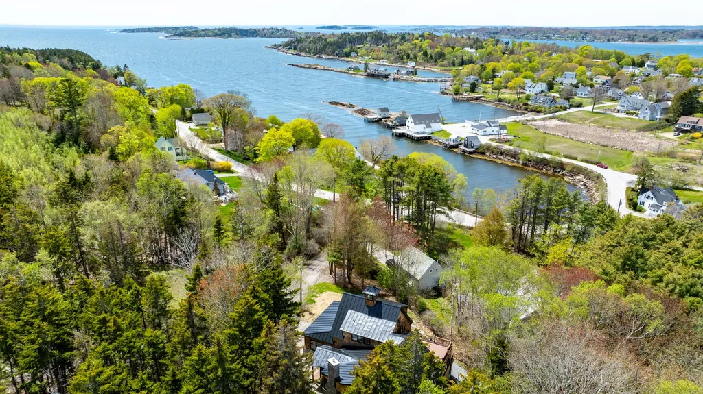Harpswell ME, 11 Tree Tops Lane