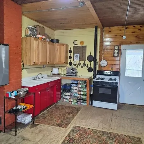 866 Main Street Lincoln ME 04457