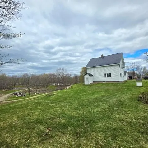 866 Main Street Lincoln ME 04457