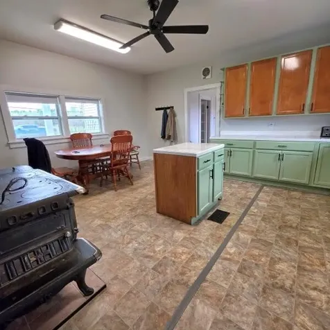 866 Main Street Lincoln ME 04457