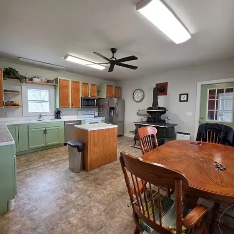 866 Main Street Lincoln ME 04457