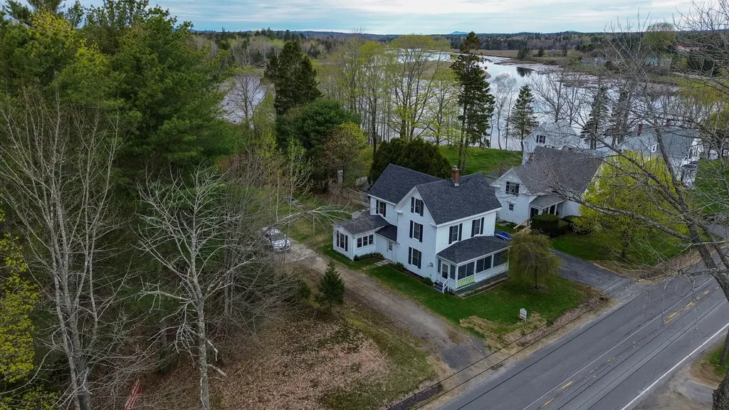 22 Bridge Street Milbridge ME 04658