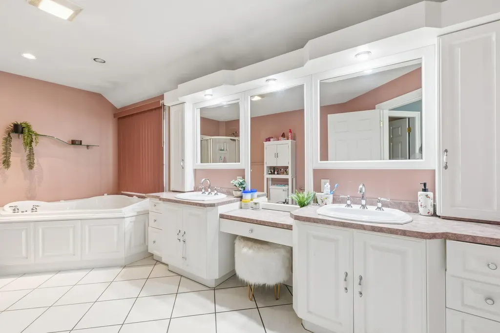 26 Harold Avenue Biddeford ME 04005