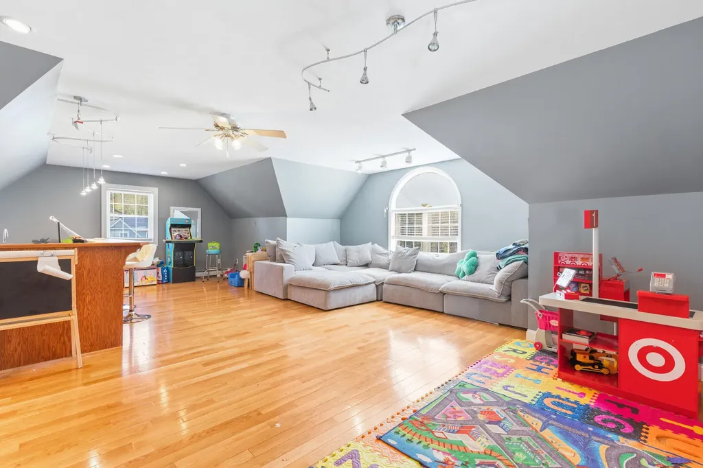 26 Harold Avenue Biddeford ME 04005
